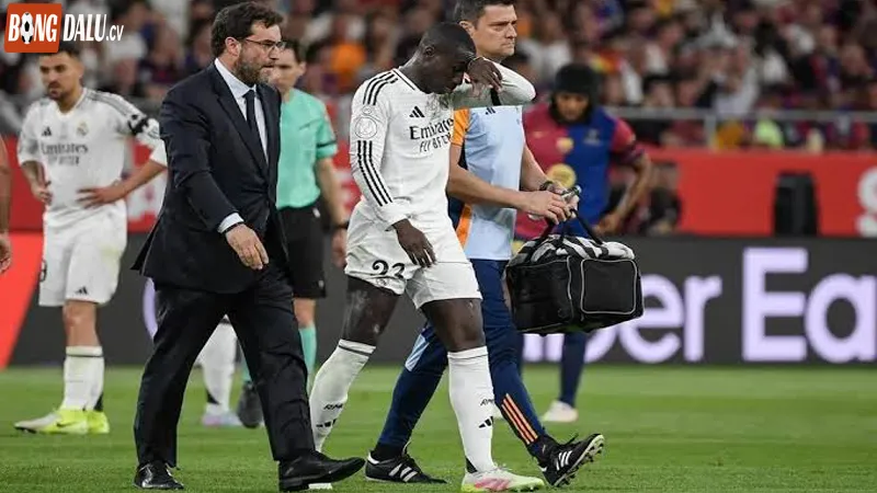 Ly Do Dang Sau Quyet Dinh Gach Ten Ferland Mendy
