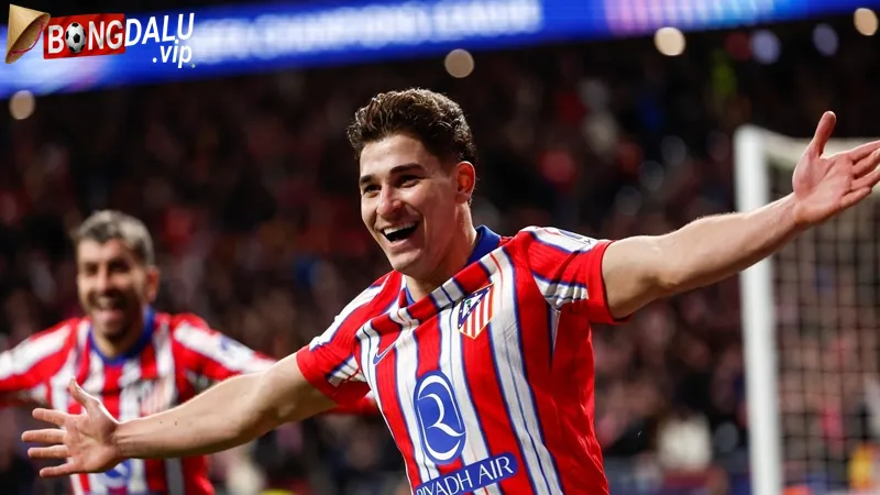 Julian Alvarez Duoc Ky Vong Giai Quyet Bai Toan Hang Cong Tottenham